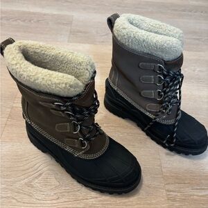 L.L. Bean Women's Brown and Black Winter Bean Boots fully lined